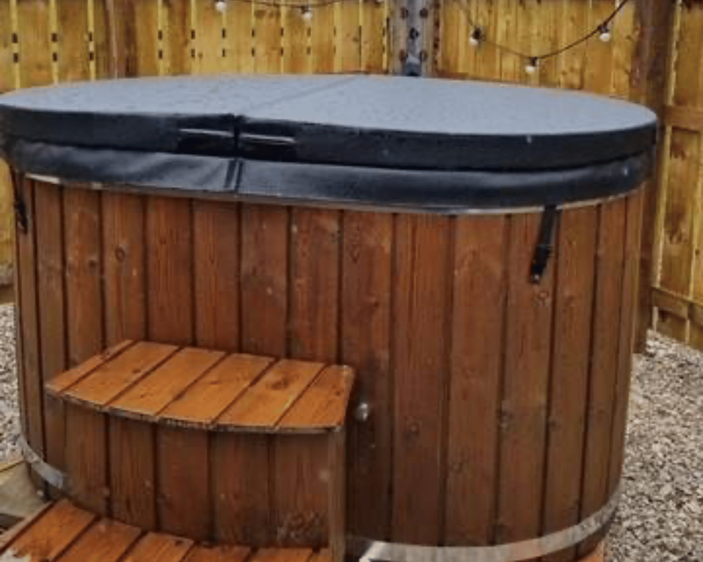 2-persoons houtgestookte hottub met interne RVS houtkachel – foto 3