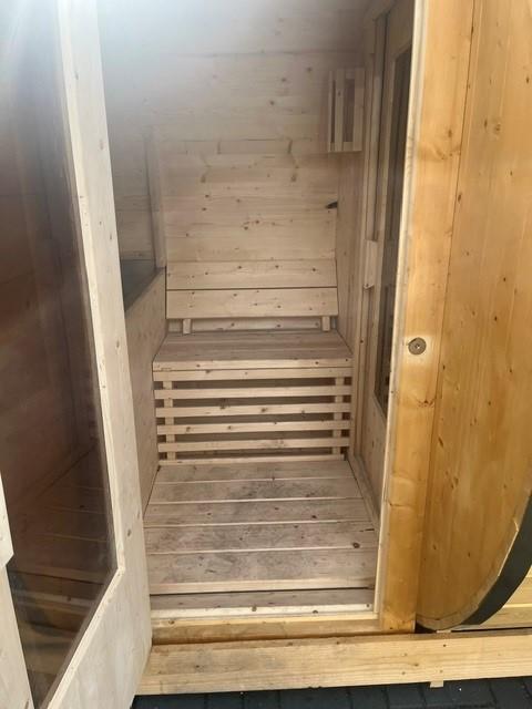 Barrelsauna 390 cm Thermowood grenen met ingebouwde RVS icetub – foto 3